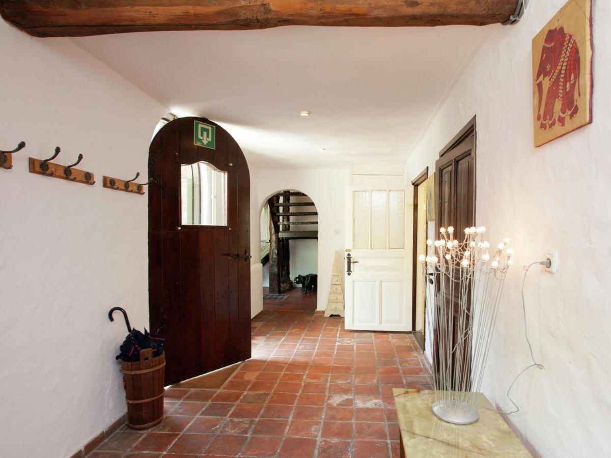 Magnificent Farmhouse In Sint Joost Bagian luar foto